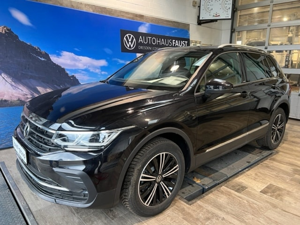 Volkswagen Tiguan Plus IQ.Drive