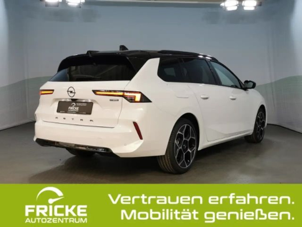 Opel Astra Sports Tourer Grand Sport GS-Line