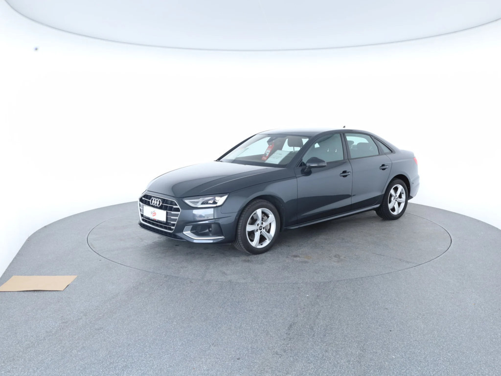 Audi A4 Sedan S-Line 40 TDI