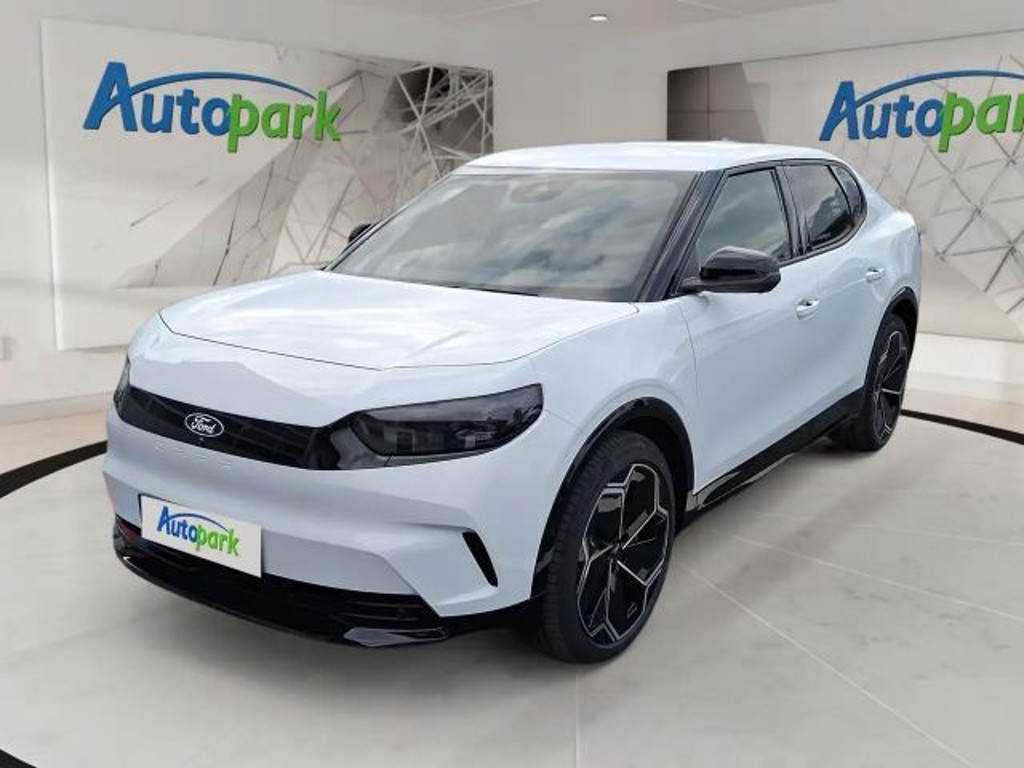 Ford Capri RWD Premium