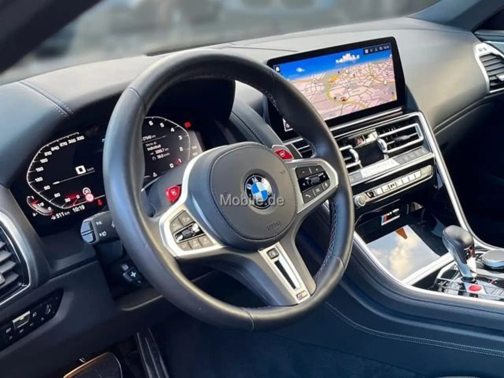 BMW M8
