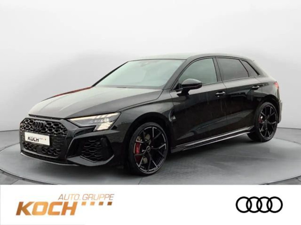 Audi RS3 Sportback Sedan Quattro S-Tronic