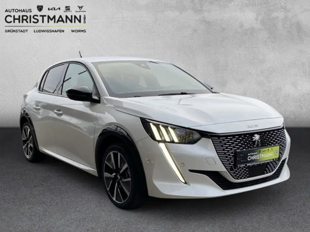 Peugeot e-208