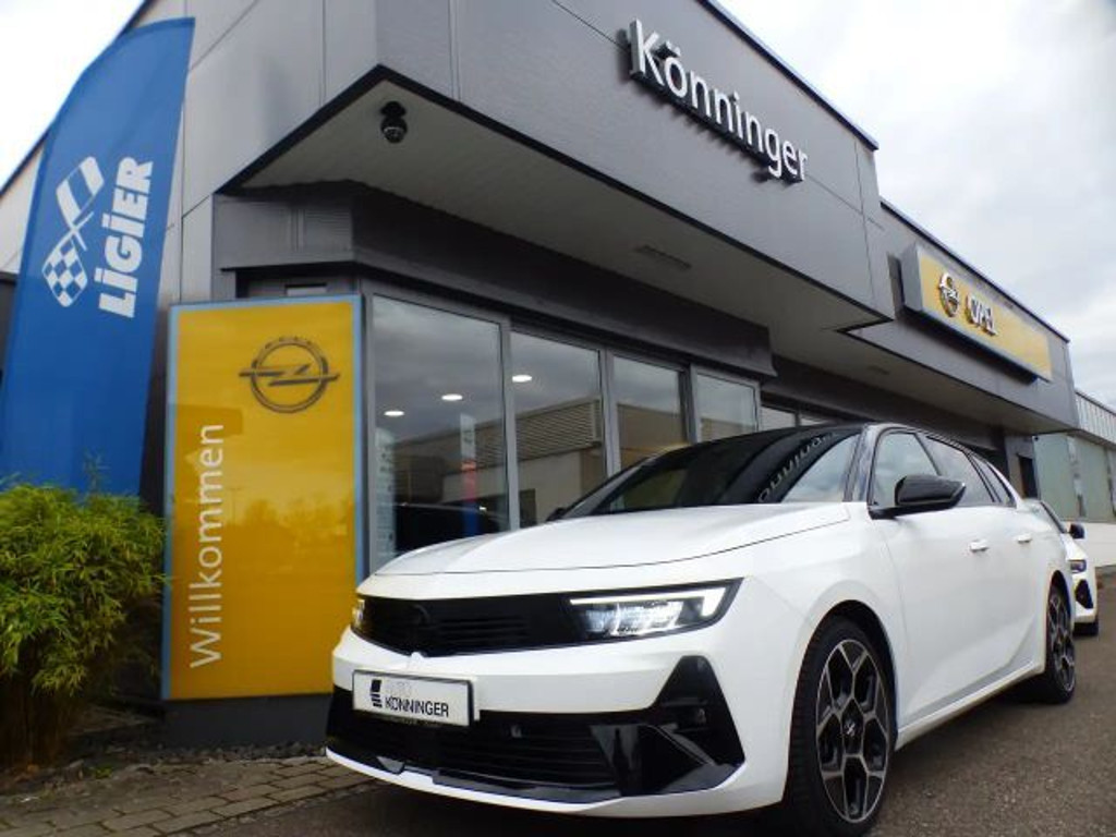 Opel Astra Sports Tourer Innovation Hybrid GSe