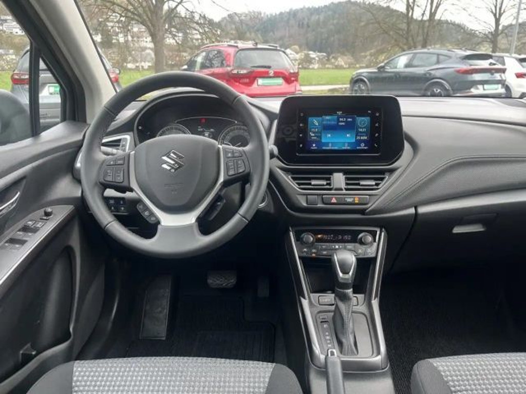 Suzuki S-Cross