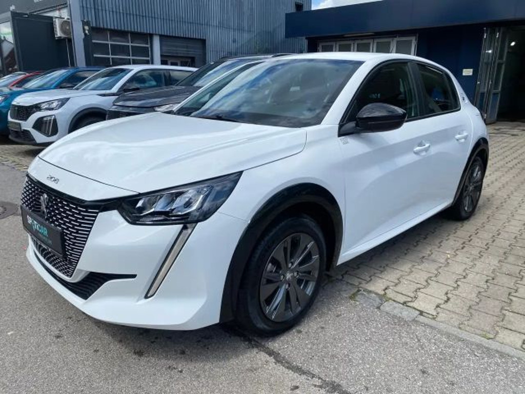 Peugeot e-208