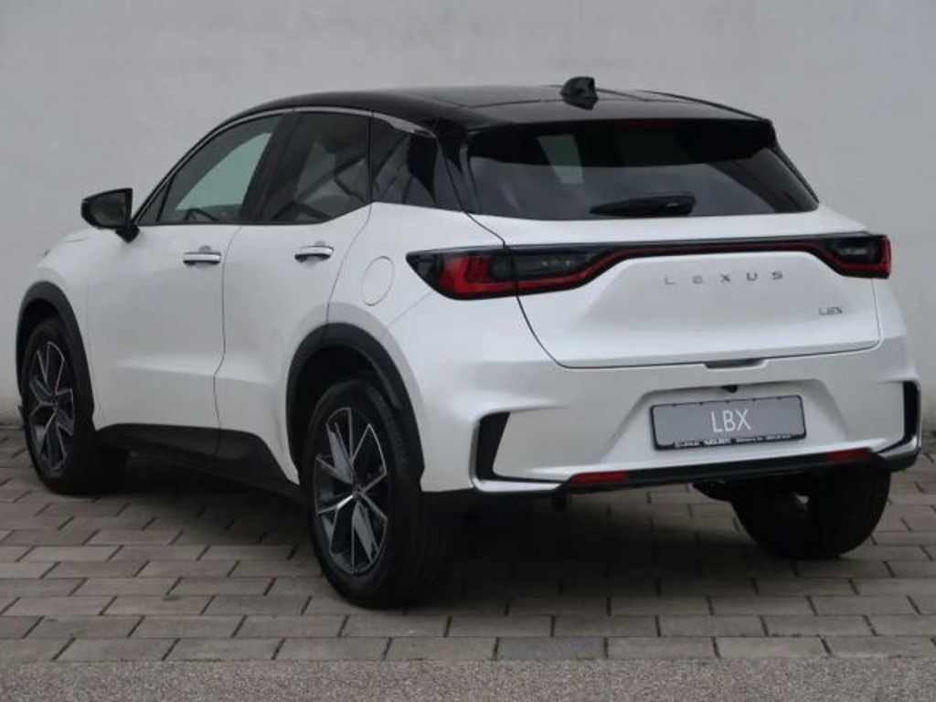 Lexus LBX