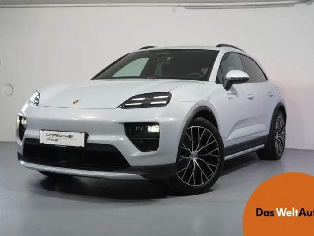 Porsche Macan 4