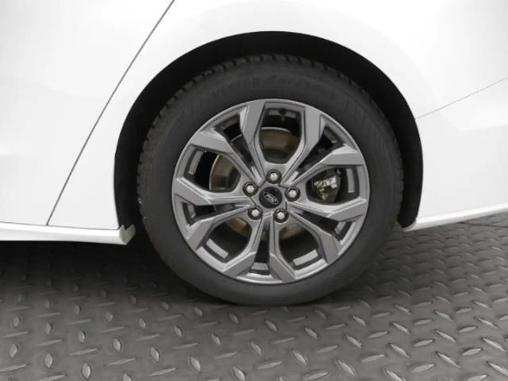 Ford Focus Wagon ST Line