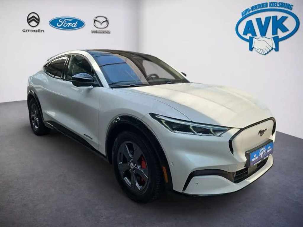 Ford Mustang Mach-E AWD Standard range