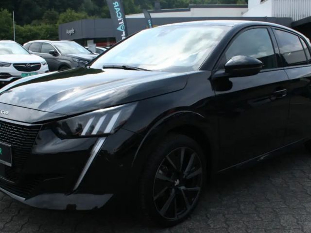 Peugeot e-208