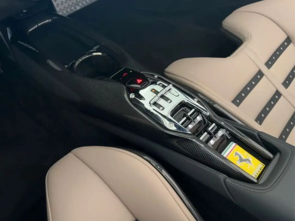 Ferrari SF90