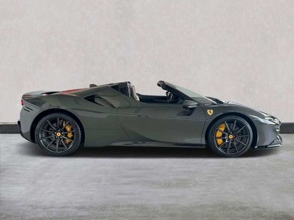 Ferrari SF90