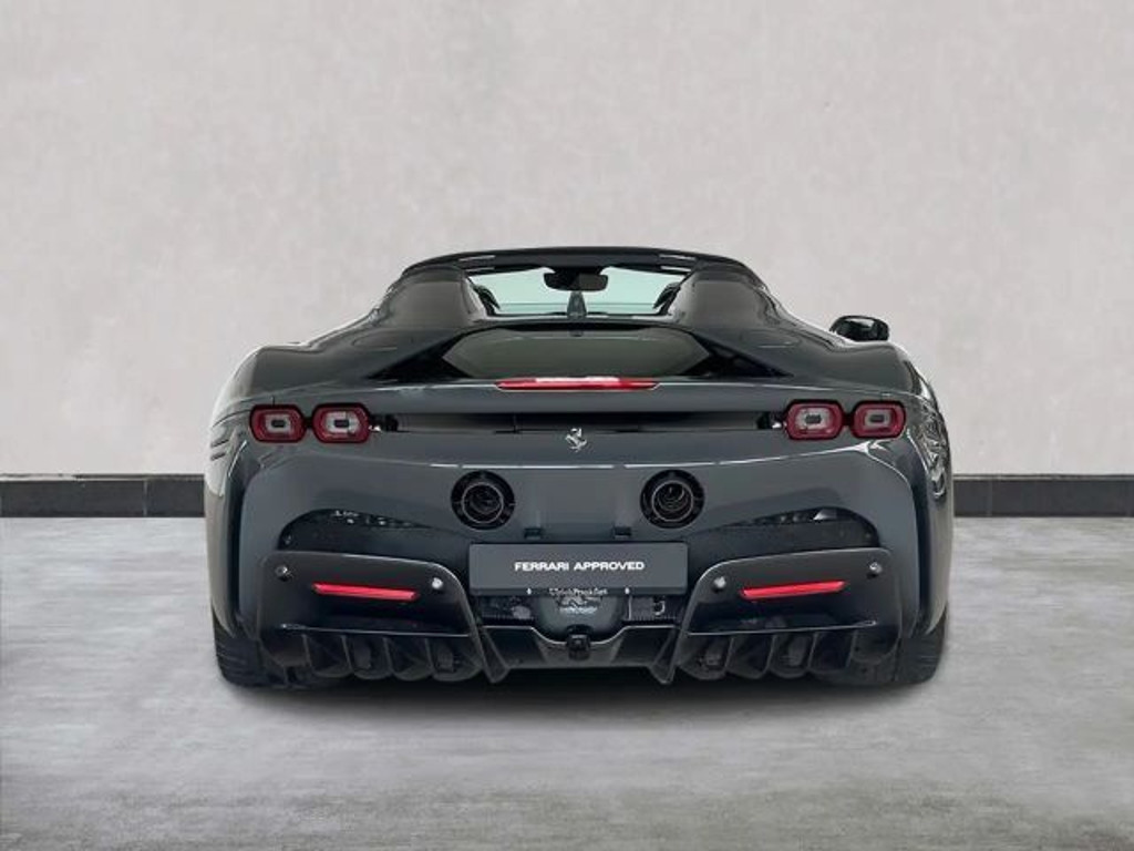 Ferrari SF90
