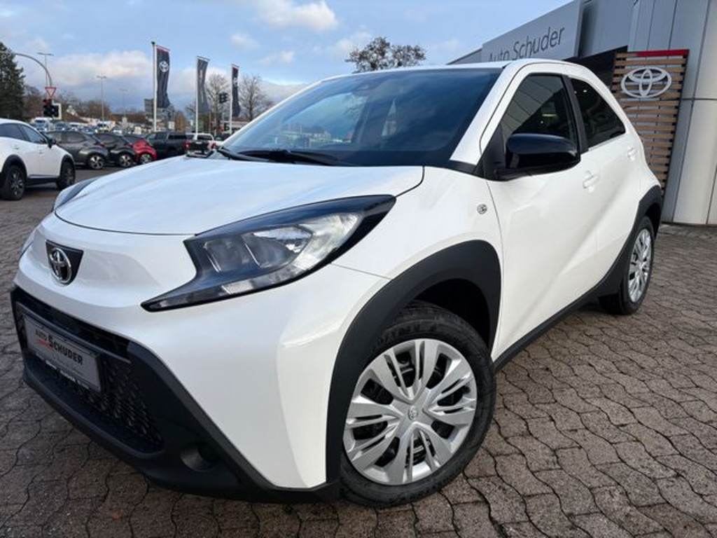Toyota Aygo X Business 5-deurs Basis