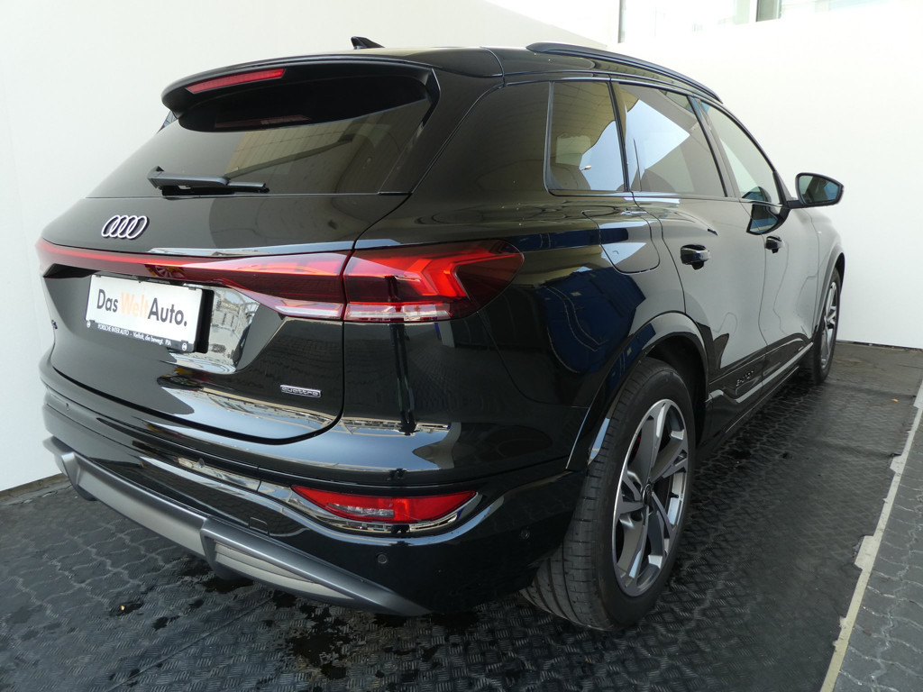Audi Q6 e-tron