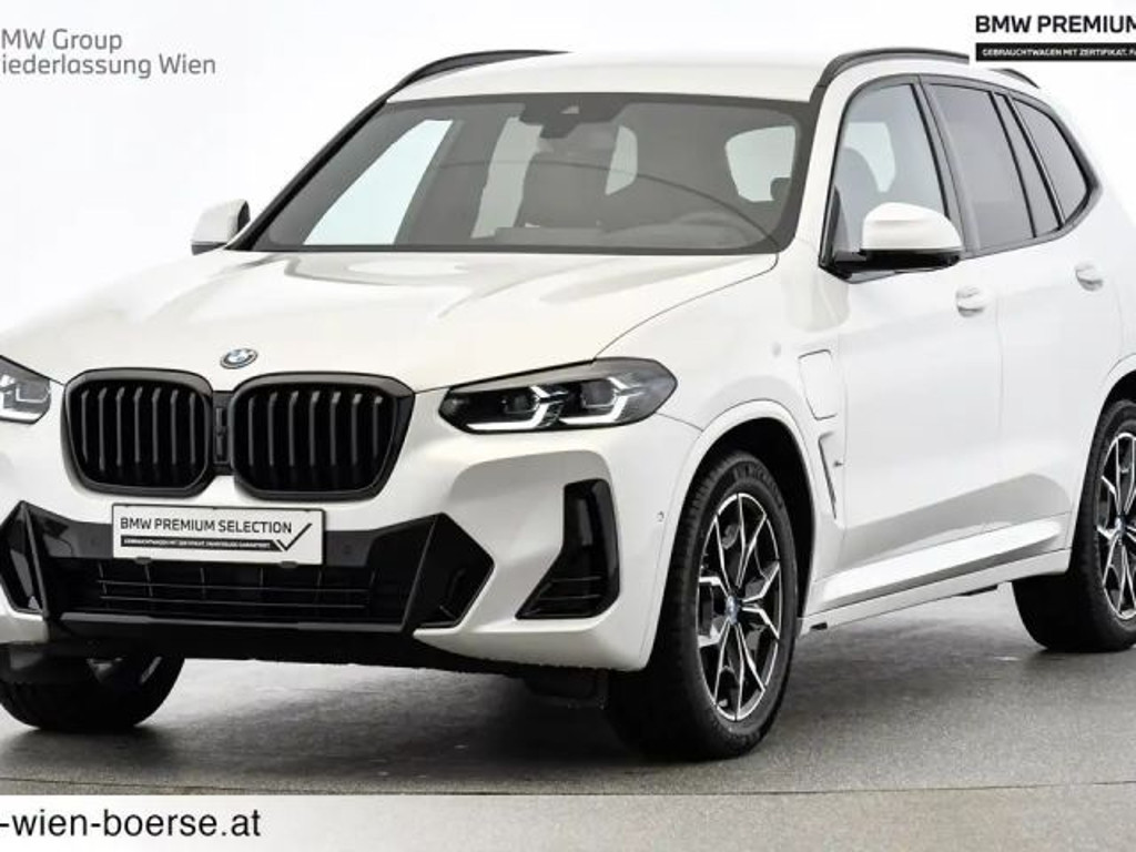 BMW X3 xDrive30e