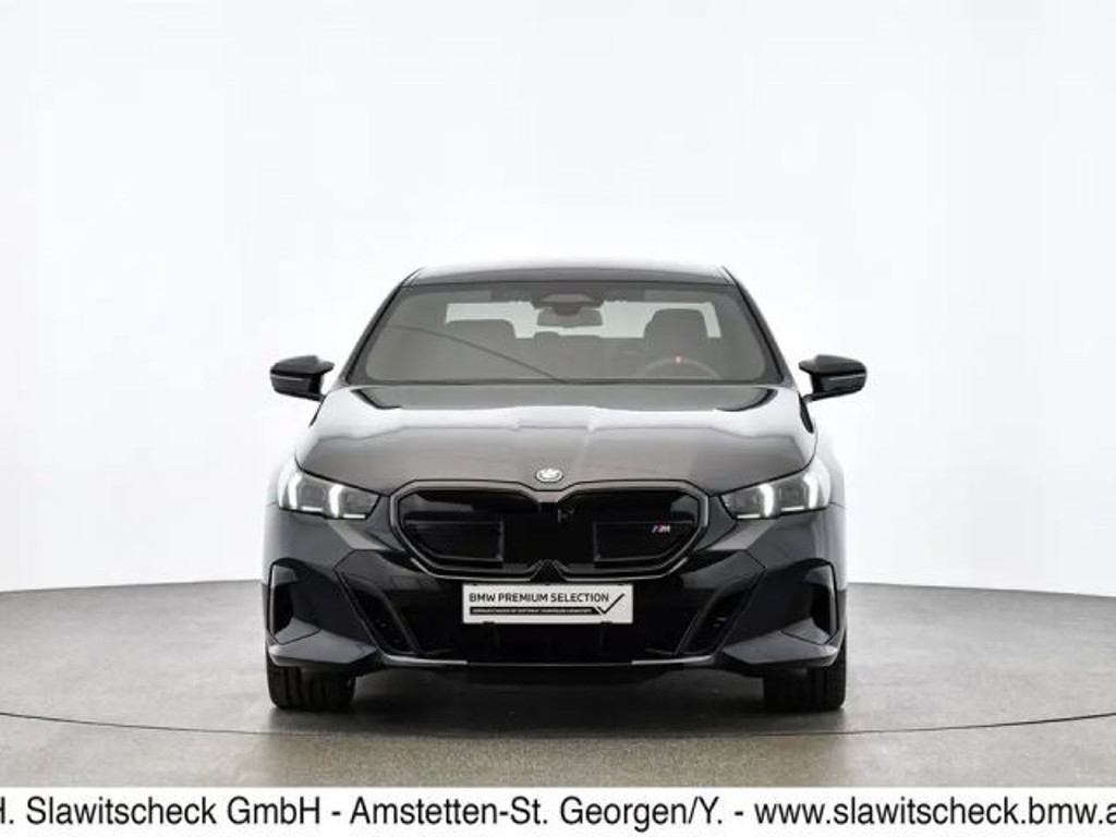 BMW i5 xDrive Sedan M60