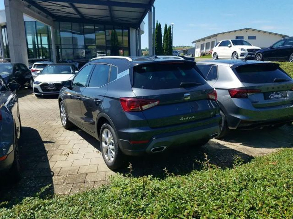 Seat Arona