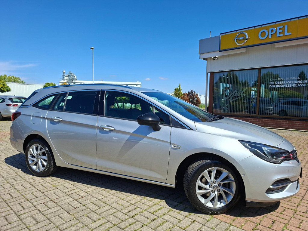 Opel Astra Sports Tourer Elegance