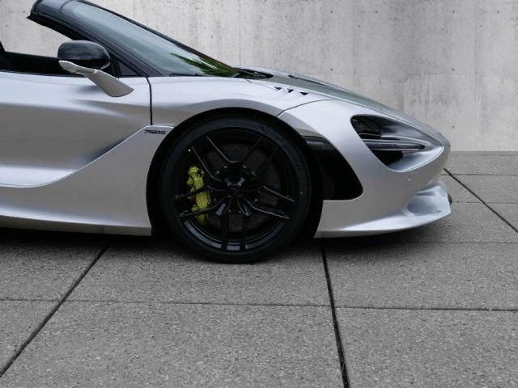 McLaren 750S