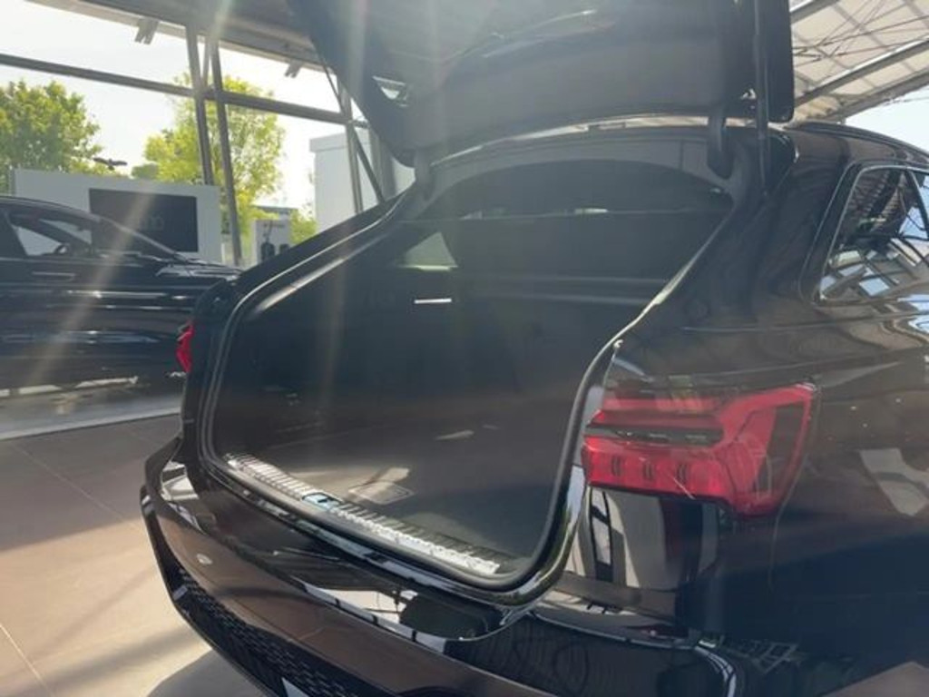 Audi RS6 Avant Quattro Performance