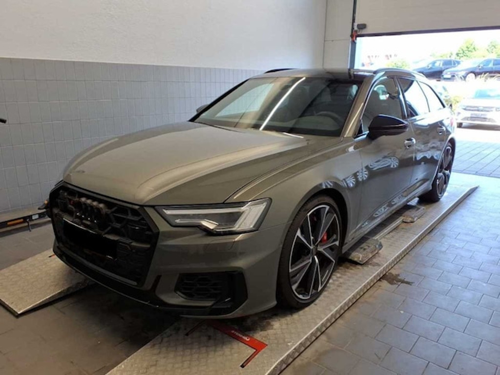Audi S6 Avant Quattro