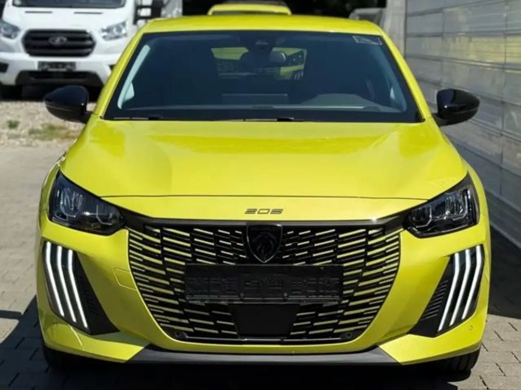 Peugeot e-208