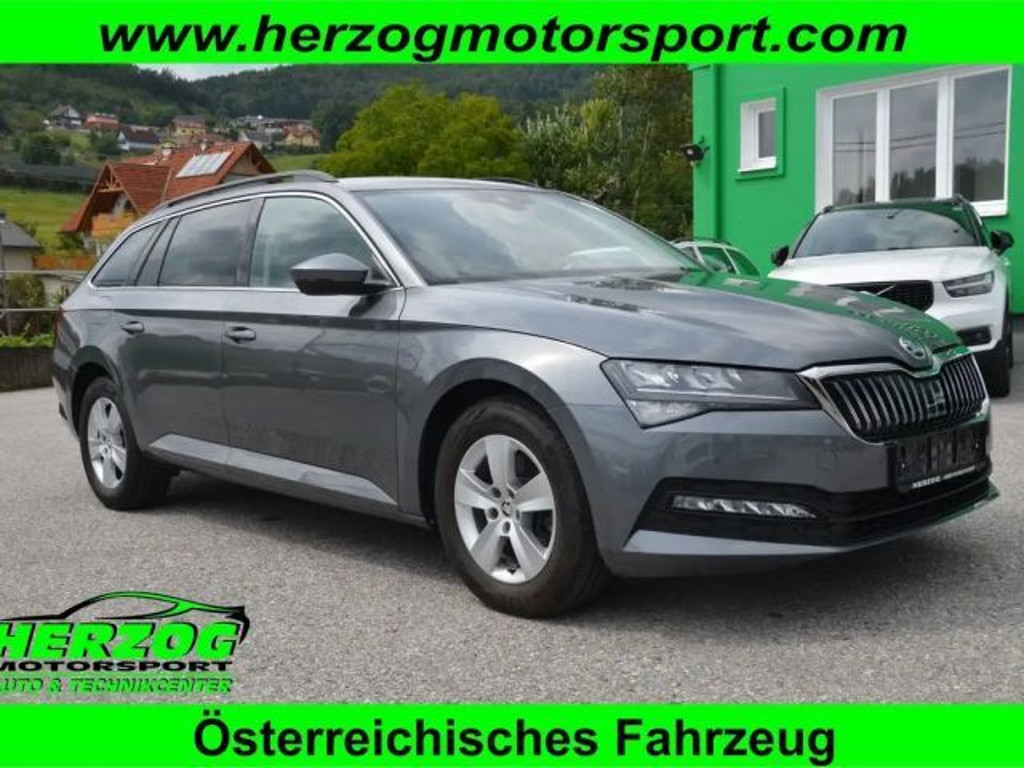 Skoda Superb Superb Kombi 2,0 TDI DSG LED VIRTUAL NAVI 1.Besitz