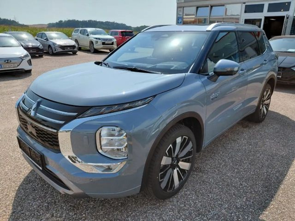 Mitsubishi Outlander PHEV 4WD