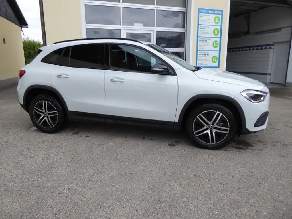 Mercedes-Benz GLA-Klasse