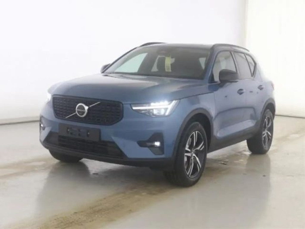 Volvo XC40 Plus Dark