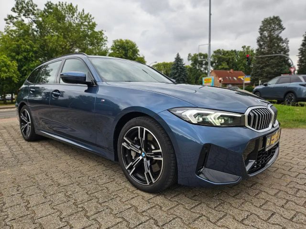 BMW 3 Serie 330 M-Sport xDrive 330i 330e
