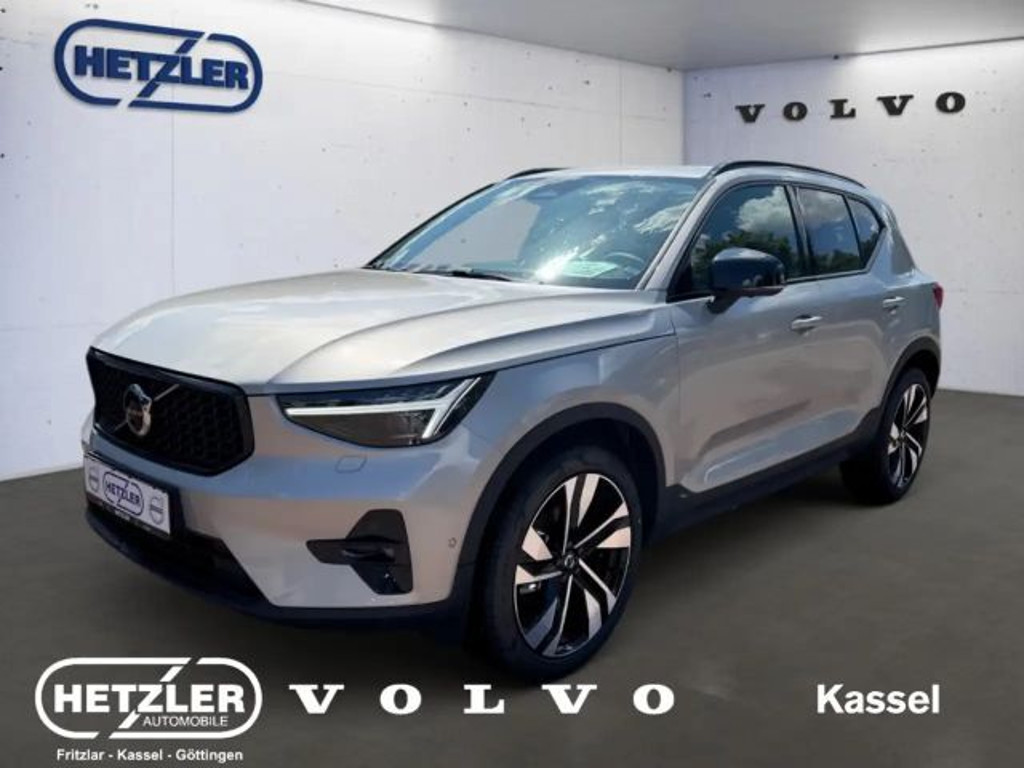 Volvo XC40 Plus Dark