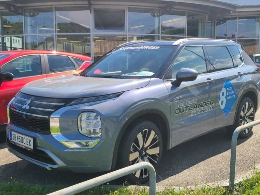 Mitsubishi Outlander PHEV 4WD