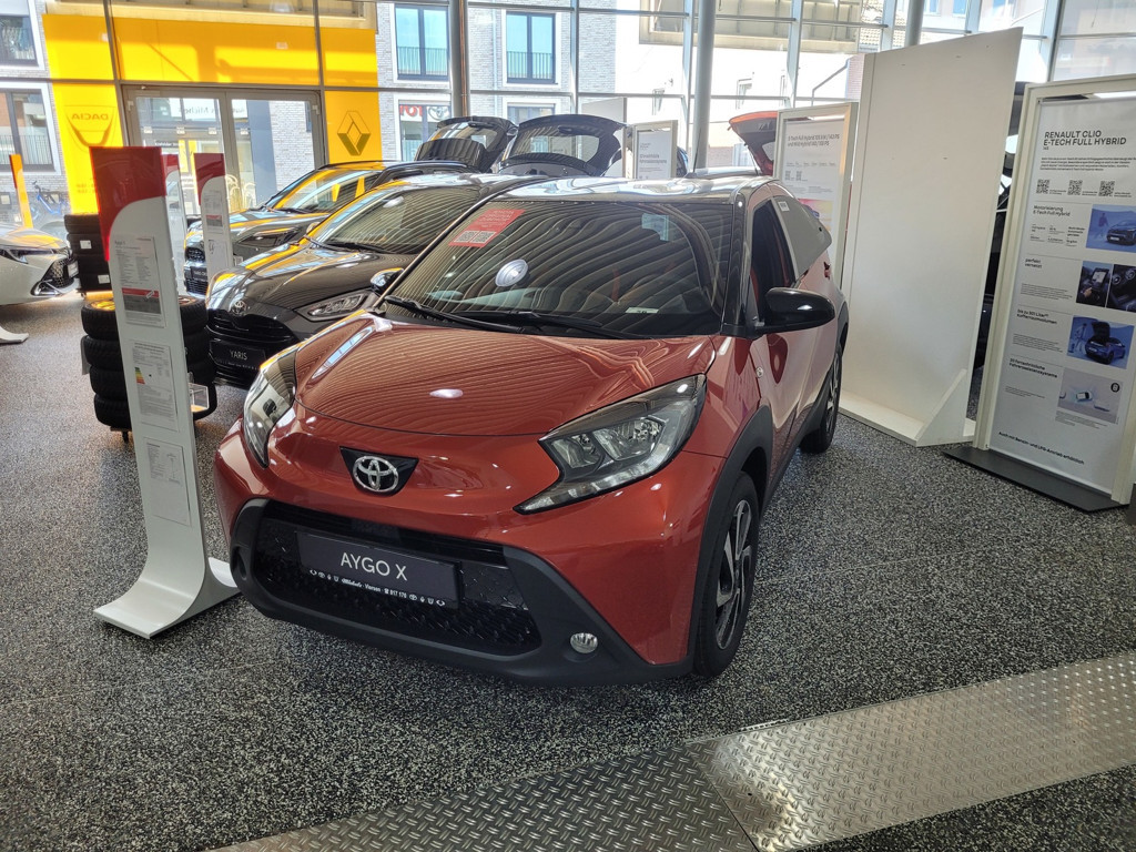 Toyota Aygo X Team D 5-deurs Basis