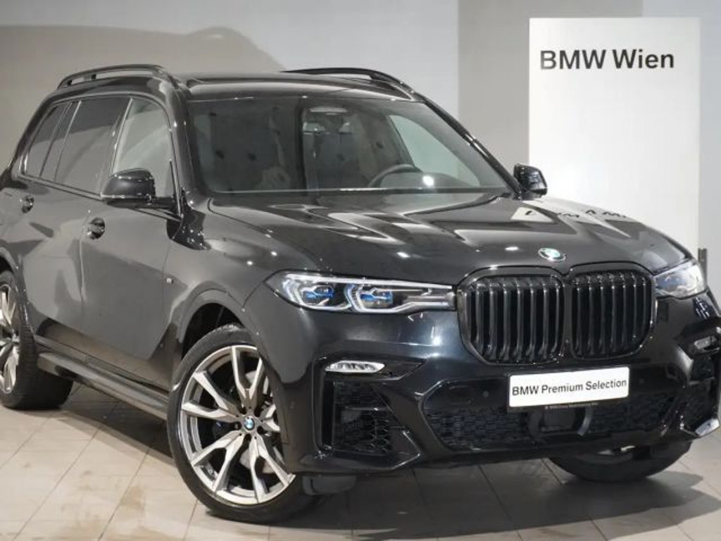 BMW X7 M50i