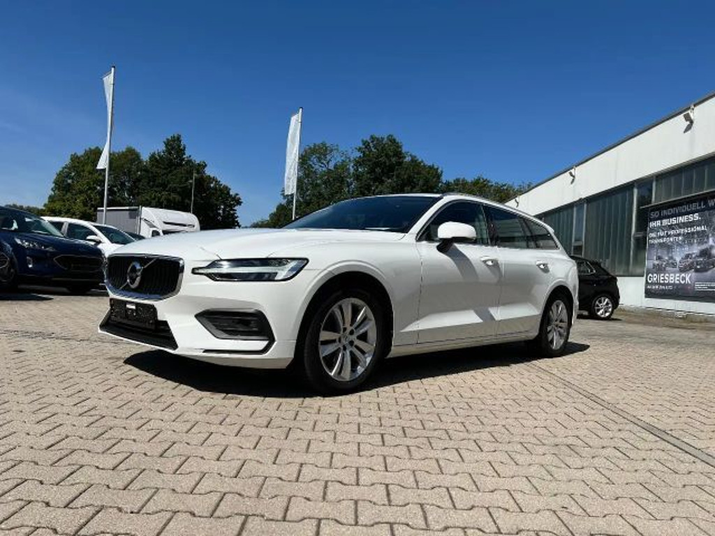 Volvo V60 Momentum