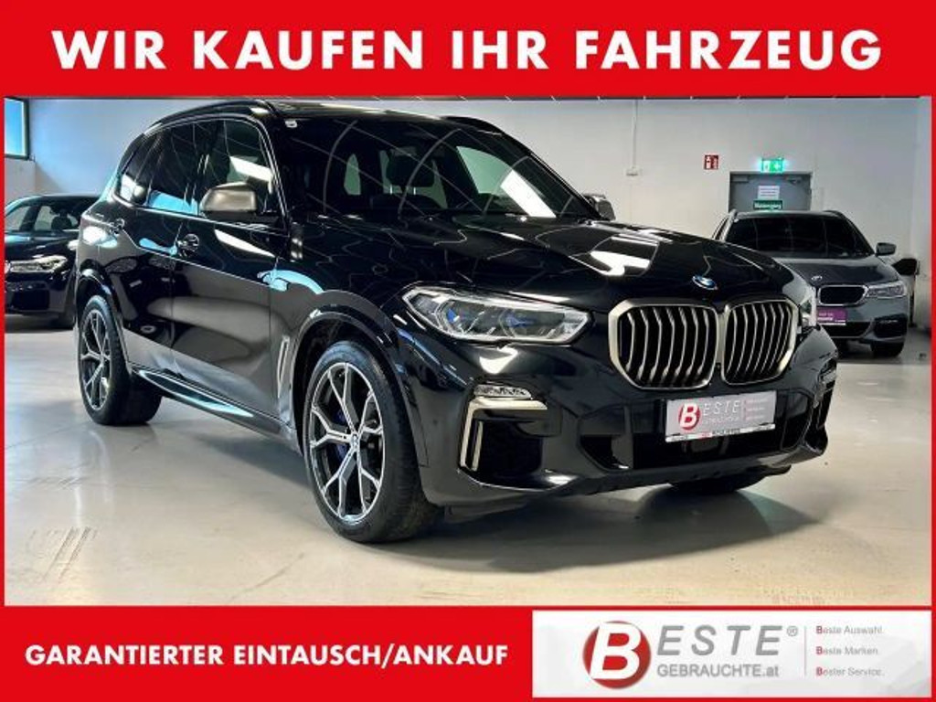 BMW X5 M50i