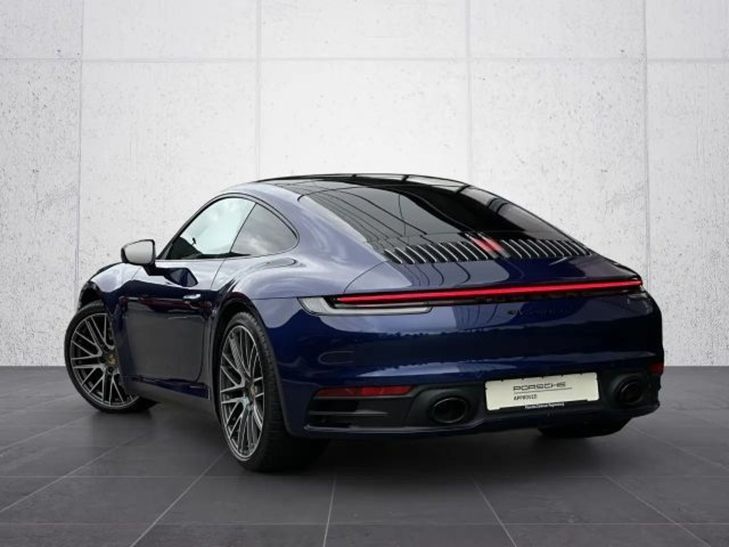 Porsche 992