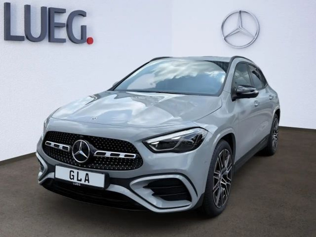 Mercedes-Benz GLA-Klasse GLA 200 SpurW S-Sitz W-Paket PDC SpurH AUT AHK