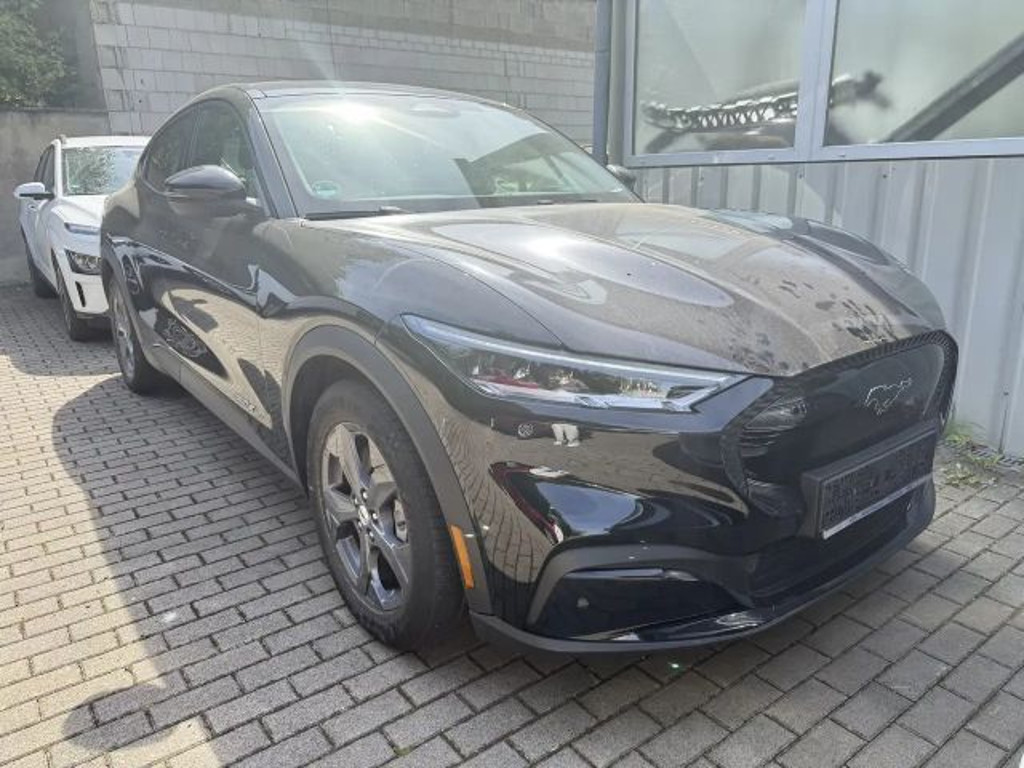 Ford Mustang Mach-E ST Line