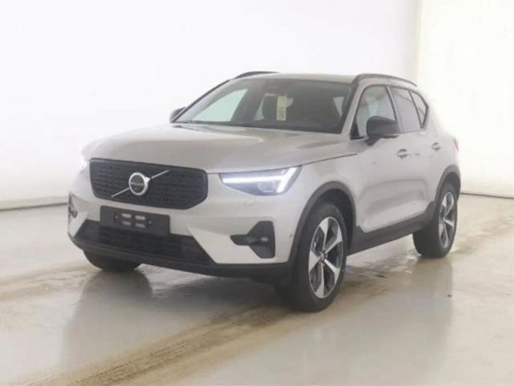 Volvo XC40 Plus Dark