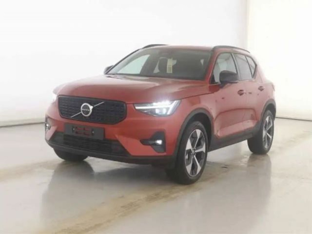 Volvo XC40 Plus Dark