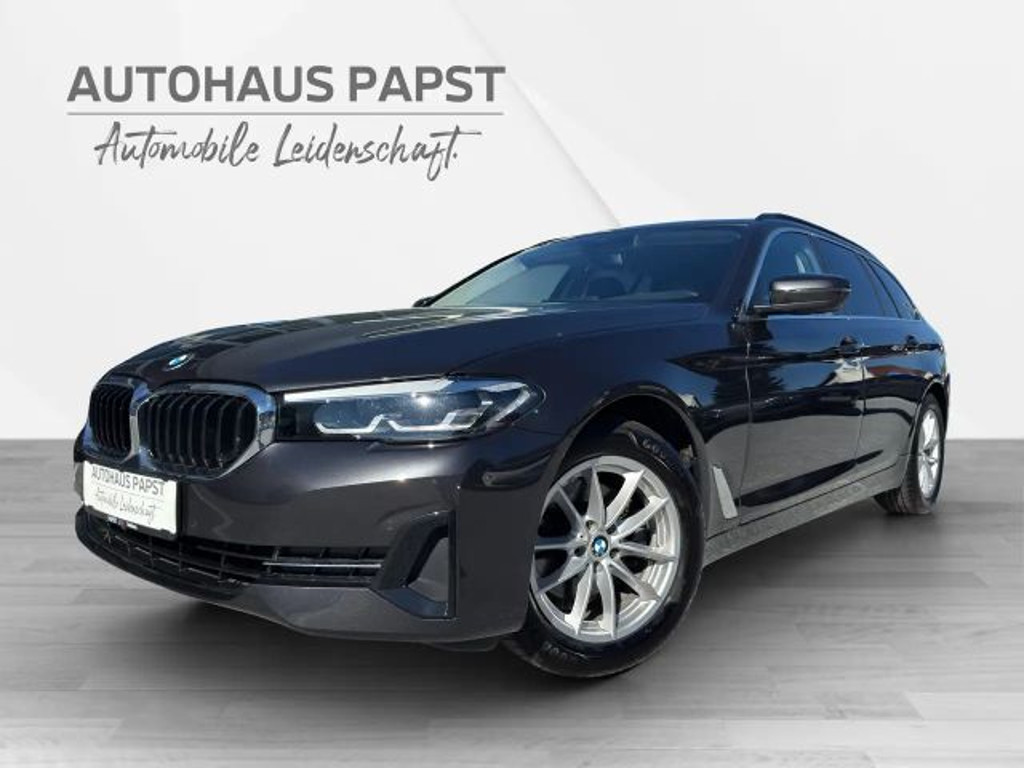 BMW 5 Serie 520 *** ALLRAD *** STANDHEIZUNG *** NP 74.500 *** -50%
