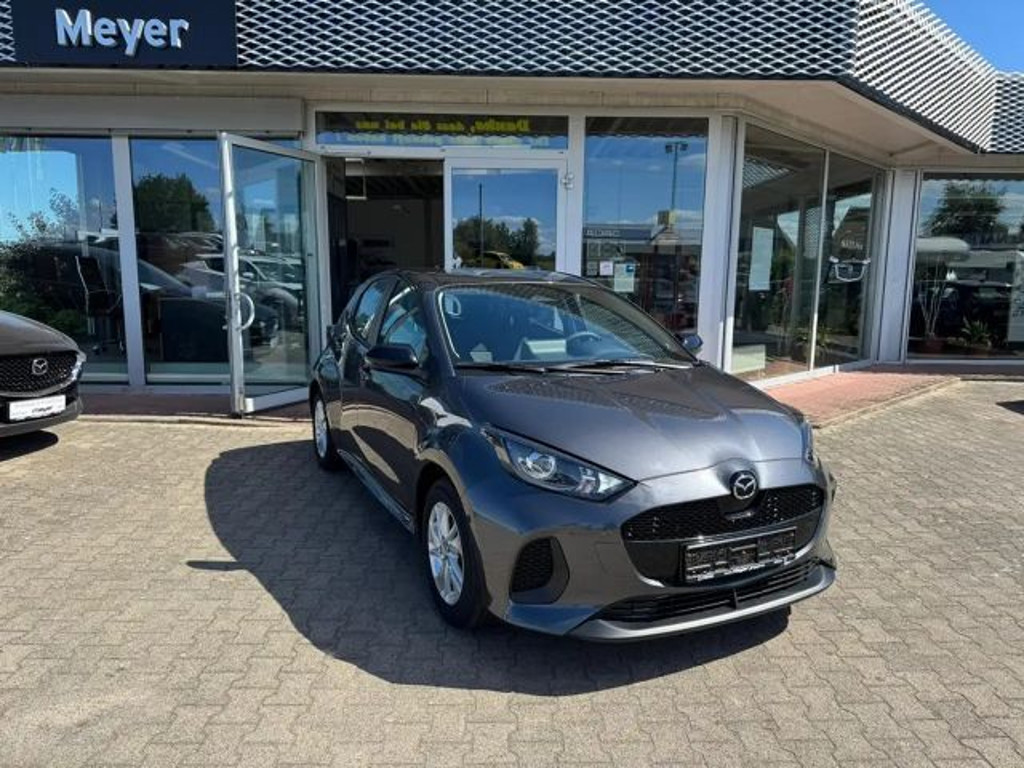 Mazda 2 Hybrid Center-Line