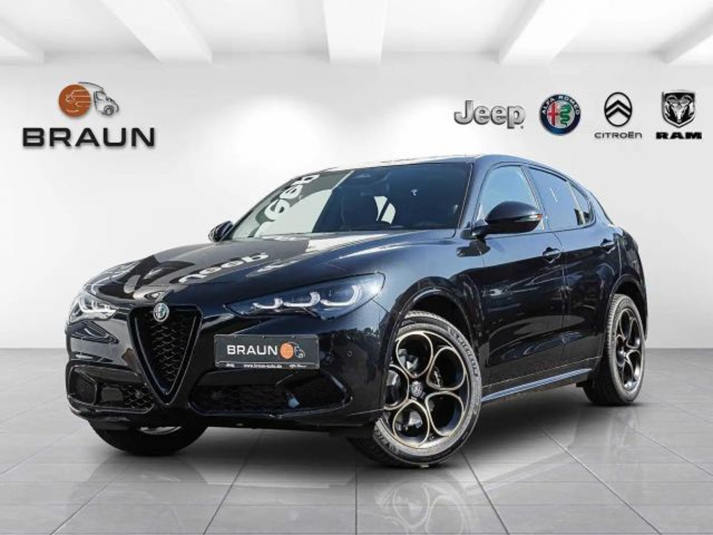 Alfa Romeo Stelvio Q4 AT8