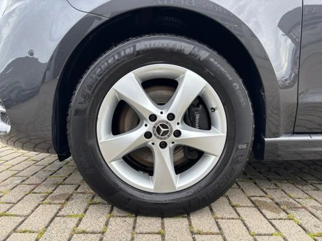 Mercedes-Benz V-Klasse V 300 4MATIC AMG Line V 300 d