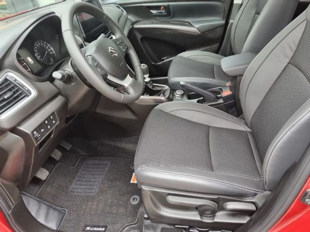 Suzuki S-Cross Flash AllGrip Hybrid