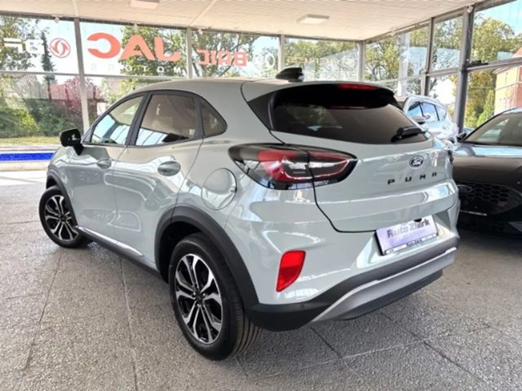Ford Puma EcoBoost Titanium